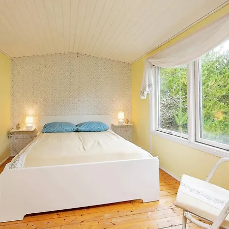 7 Person In Vakantiehuis Jerup